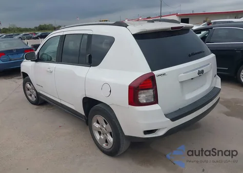 2016 Jeep Compass Latitude z USA, uszkodzony, nr VIN 1C4NJCEA1GD665983